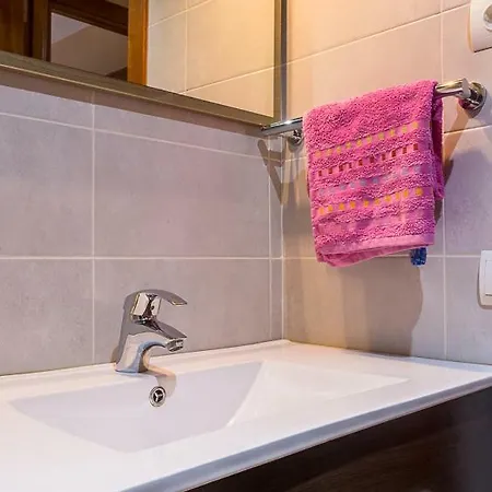 Apartment Montferrant